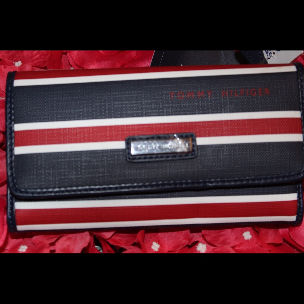 Tommy Hilfiger wallet